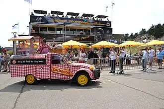 Véhicule Cochonou sur la caravane publicitaire du Tour de France en 2013.
