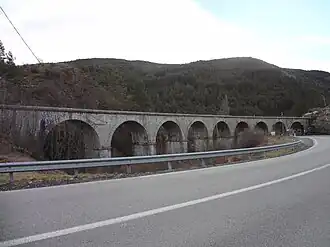 Viaduc de Moriez (109&nbsp;m).