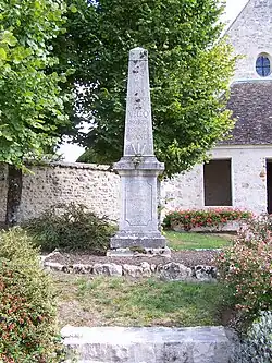 Le monument aux morts.