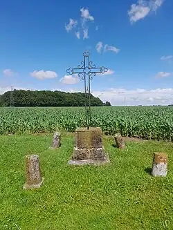 Calvaire situé sur la D109