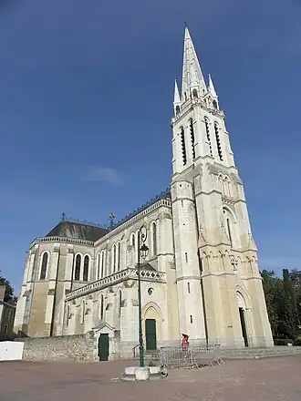 Image illustrative de l’article Basilique Notre-Dame-du-Chêne de Vion