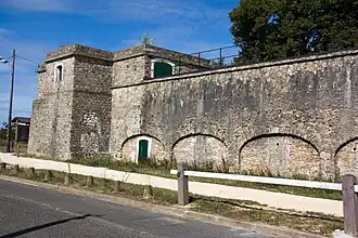 Aqueducs de la Vanne  et du Loing à Viry-Châtillon.
