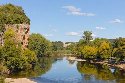 La Dordogne vue depuis le pont de Vitrac.