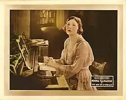 Description de l'image Way of a Woman lobby card 2.jpg.
