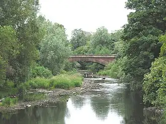 La rivière Kelvin, au niveau du parc de Kelvingrove.