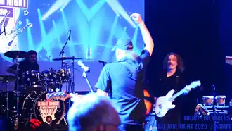 Description de cette image, également commentée ci-après