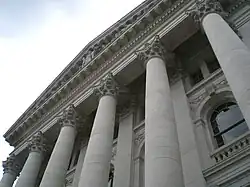 Colonnes de la façade sud