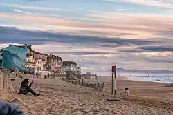 Description de cette image, également commentée ci-après