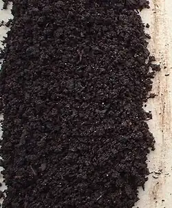 Turricules fraîchement récoltés formant un vermicompost.