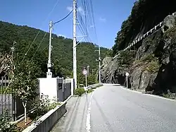 La route préfectorale 36 croisant la nationale 358&nbsp;(ja).