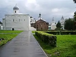 Vue sur la cour de Iaroslav (Novgorod).