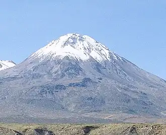 Vue du Yucamane depuis le sud-ouest.