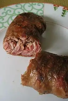 Roulé de viande.