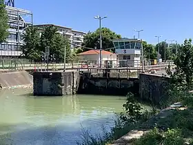 Écluse d'Aubervilliers.
