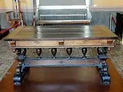 Table "en éventail" (troisième quart du XVIe&nbsp;siècle, château d'Ecouen).