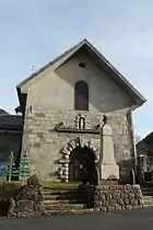 Portail de l'église paroissiale.