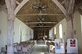 Nef vue depuis l'entrée