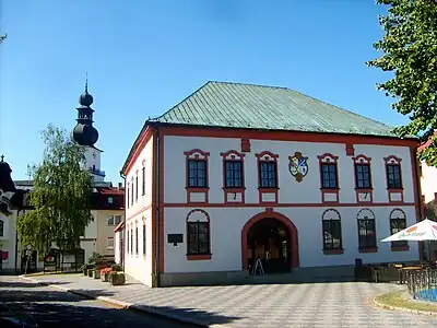 L'ancien hôtel de ville.