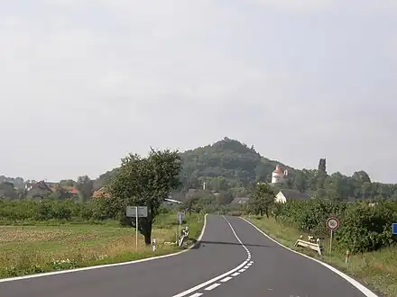 Route vers Želkovice.