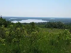 avec vue sur la réserve,