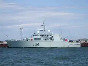 NCSM Shawinigan (MM 704).