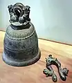 Cloche de monastère, XIXe, Mandalay, Birmanie, bronze.