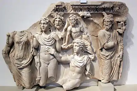 Endymion recevant la déesse lunaire SélénéFragment de sarcophage, IIe siècle av. J.-C.Berlin, Altes Museum