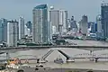 Pont de Krungthep levé pour laisser passer un bateau