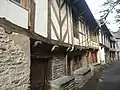 Malestroit : maisons à colombages du XVe&nbsp;siècle de la Rue aux Anglais, avec leurs étals de schiste.