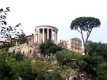 cette photo est le temple dans lequel la flamme sacrée brûlait