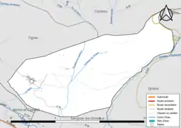 Carte en couleur présentant le réseau hydrographique de la commune