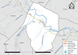 Carte en couleur présentant le réseau hydrographique de la commune