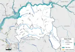 Carte en couleur présentant le réseau hydrographique de la commune