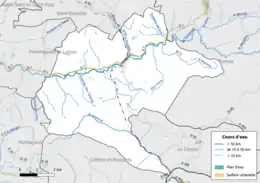 Carte en couleur présentant le réseau hydrographique de la commune