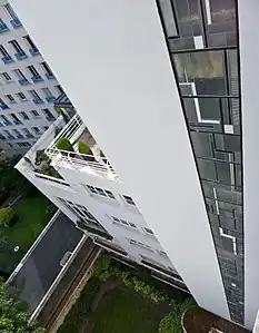 Vue de l'immeuble du no&nbsp;7 rue Méchain construit par Robert Mallet-Stevens.