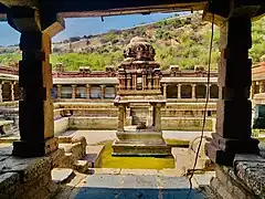 Pushkarini ou Bassin du Temple de Yaganti Umamahesvara (Shiva), construit au XVe&nbsp;siècle.