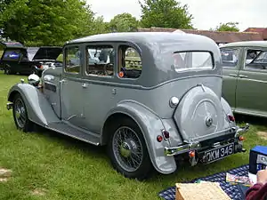 Rover 10&nbsp;P1 6-light saloon