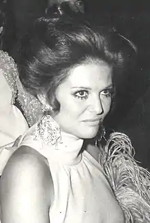 Claudia Cardinale(« Jill McBain »)