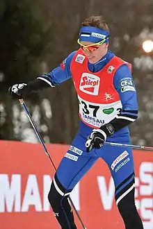 Un fondeur en pleine course.