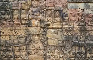 Palais khmère sur pilotis. Terrasse du Roi lépreux.