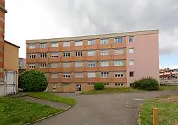 Bâtiment H depuis le bâtiment K.