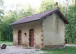 L'ancienne halte ferroviaire.