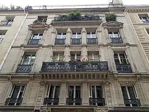 Façade du no&nbsp;23.