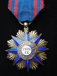 croix de l’ordre de Pie IX.
