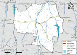 Carte en couleur présentant le réseau hydrographique de la commune