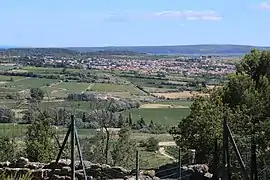 Vue générale de Nissan-lez-Enserune.