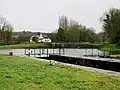 L'écluse de Kergicquel (écluse no 167) juste en aval de l'escalier d'écluses de Saint-Péran.