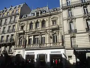 No 61, ancien hôtel particulier du comte de Saint-Léon.