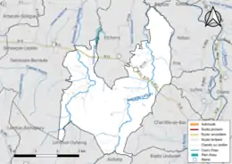 Carte en couleur présentant le réseau hydrographique de la commune