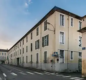 Carrefour rue du 8-Mai-1944 et rue Maubec